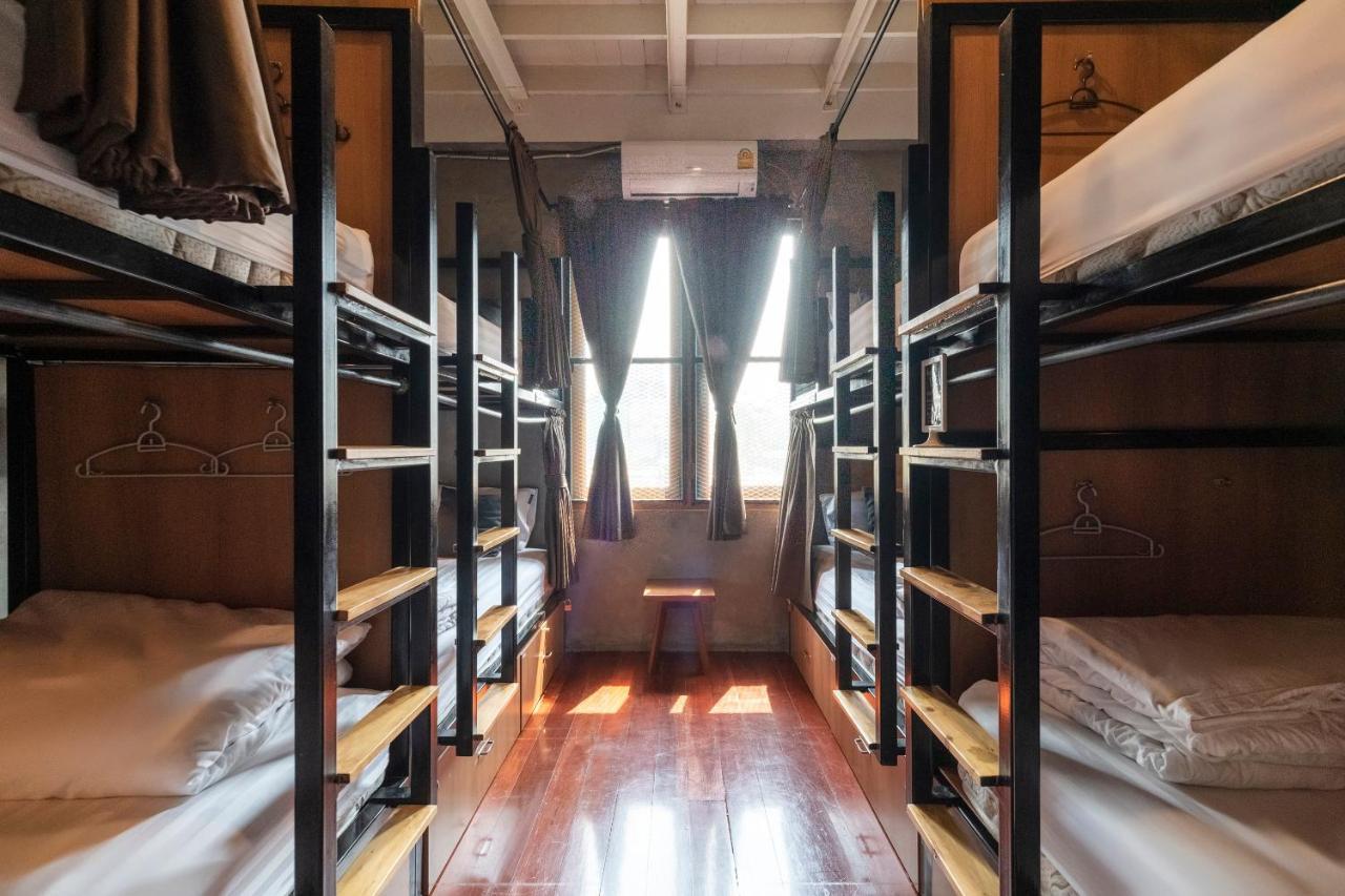 Oyo 685 Am Bed Hostel Bangkok Esterno foto